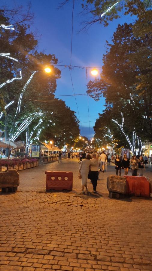 Квартира На Дерибасовcкой Odesa Exterior foto